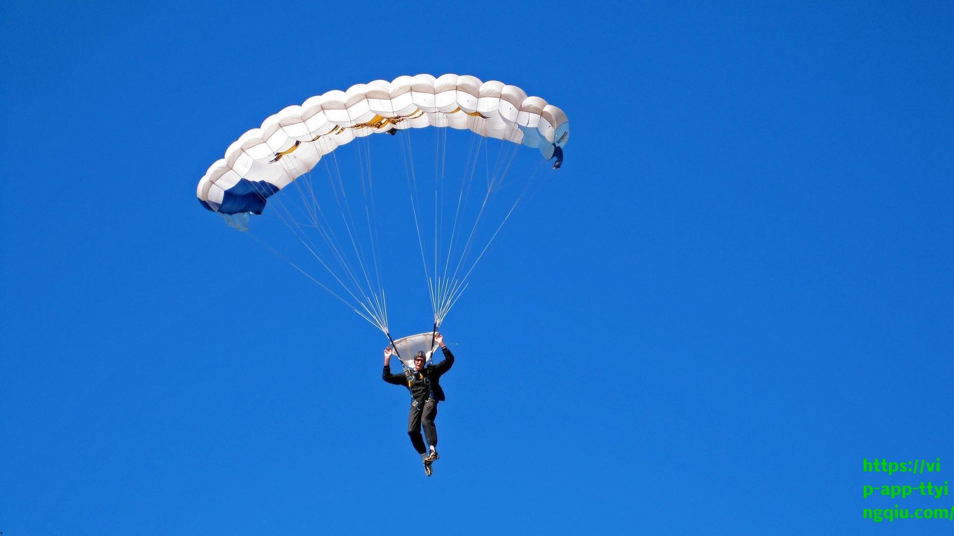 赫迪拉怒怼质疑者，基米希被低估？不懂球的是你们！