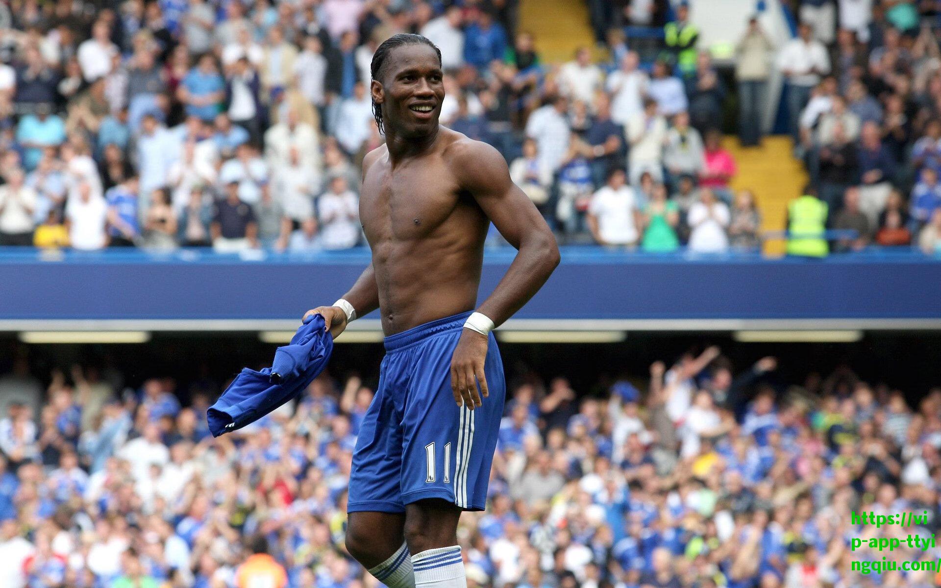 社区篮球赛惊现以大欺小欢乐场面,小选手逆袭表现引爆全场