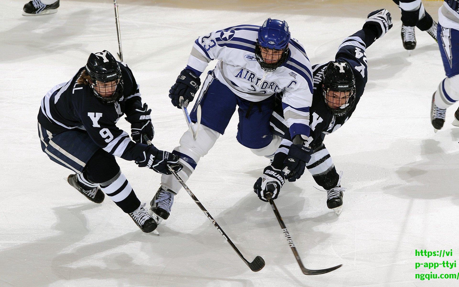 海南之星主帅姜坤谈青训哲学，年轻球员成长需多听、多看、多用